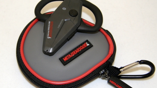 First Live Shots of Metal Gear Solid 4 Bluetooth Headset